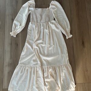 Elegant Cream Long Sleeve Dress